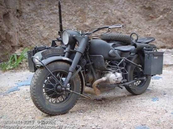 1935年的BMW R75和1969年的长江750 - 三轮