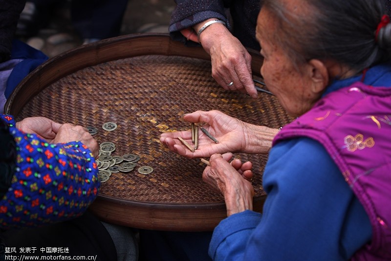的 刺激 是 女人 们 打发 时光 寻求 乐趣 的 很 好 ...