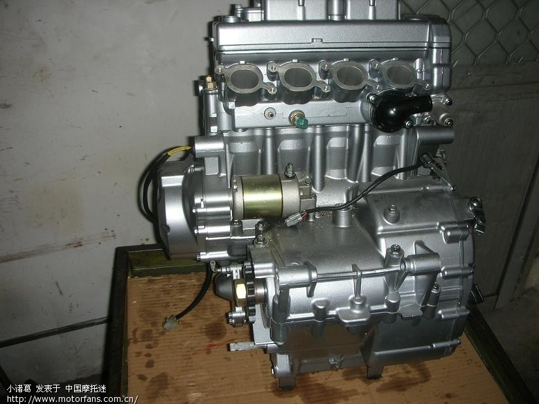 Yamaha在欧洲推出新款小型跑车YZF-R125 YA