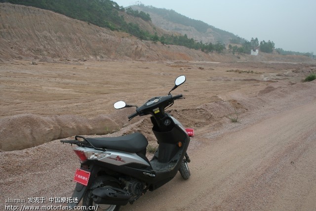 小踏板跑林道. 光阳劲丽 GP110,没上牌, 怕JC.