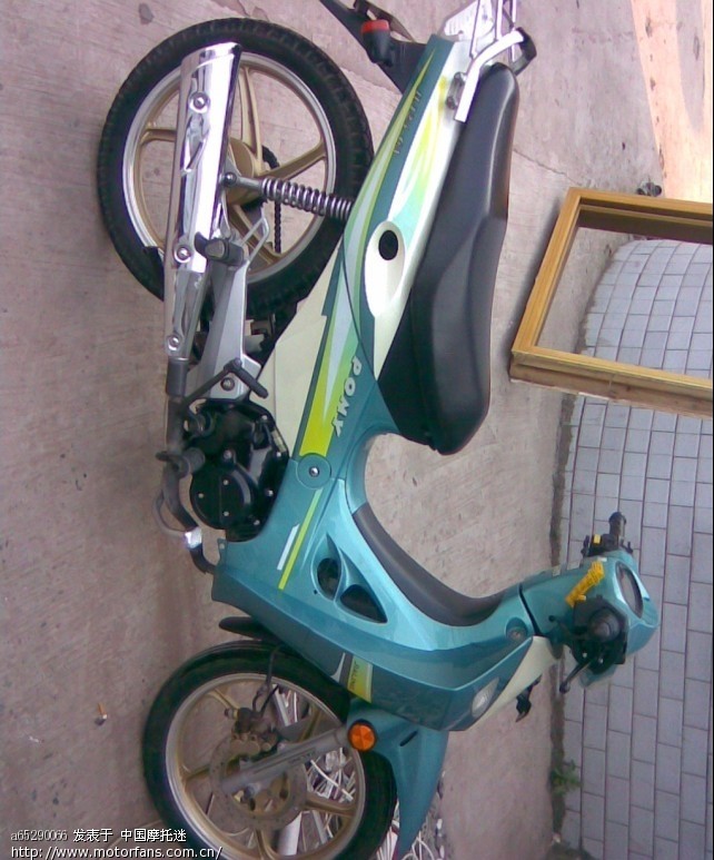 以前我骑的嘉陵JL125-6A 的弯梁车 卧式125发