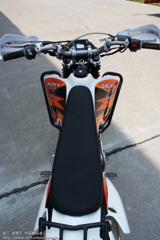 剑三年再出征 全国越野英雄再聚环塔拉力赛 近