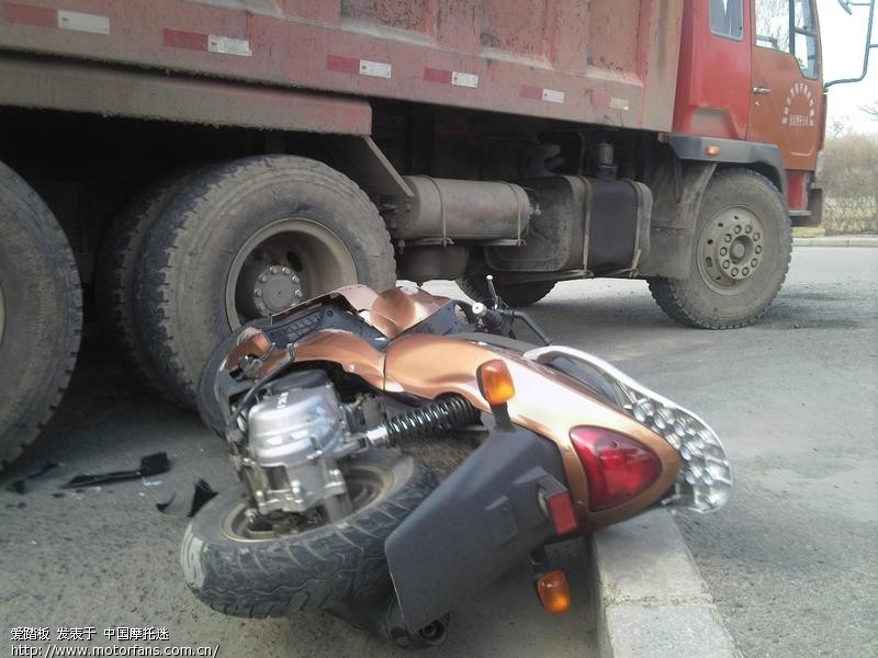 警示 铃木天客 带给我的车祸 教训惨痛啊 - 踏板