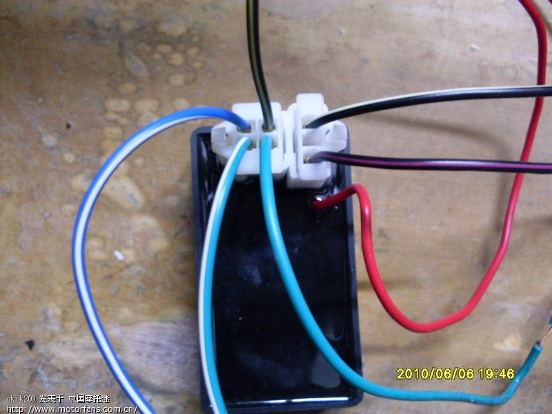 (此帖子已经关闭,不能回帖)  谁知道该直流点火器接线定义,右边两极