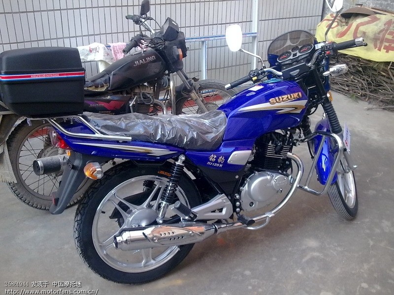 想买银豹多少钱呀?但是有两款晕死了。 - 豪爵