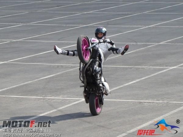 洋MM杂耍大排机车! - 重庆摩友交流区 - 摩托车