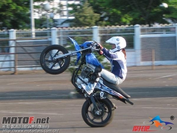 洋MM杂耍大排机车! - 重庆摩友交流区 - 摩托车