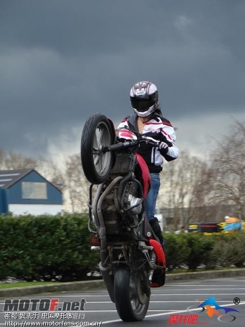 洋MM杂耍大排机车! - 重庆摩友交流区 - 摩托车