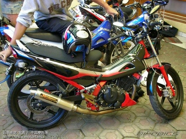 泰国人变态泰国铃木也变态suzukiraider150cc弯梁车多图