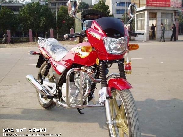 论坛里谁有改装钻豹圆灯款换下来的猪头版导流