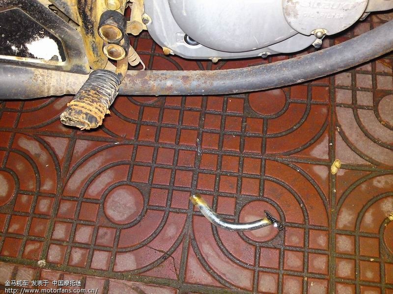 轻骑铃木 GS125 '脚踏板门' - 摩托车论坛 - 济南