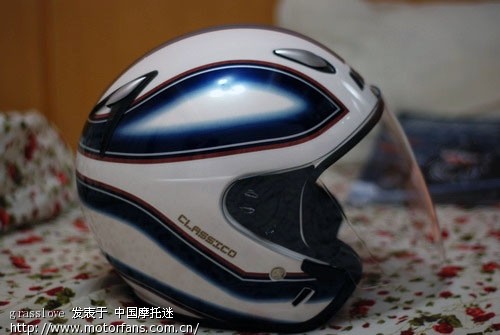 今天去平谷的驰风摩托车用品了,买了个头盔,G