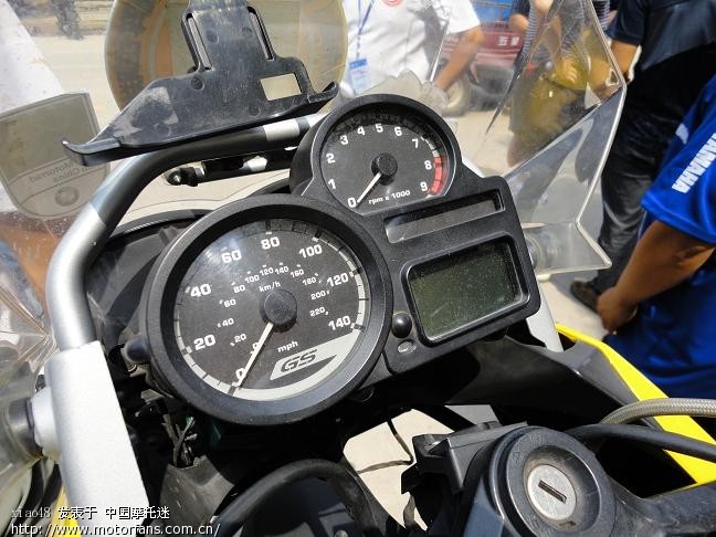606公里每小时  那宝马r1200gs用中国的速度表示就等于  140mph x 1