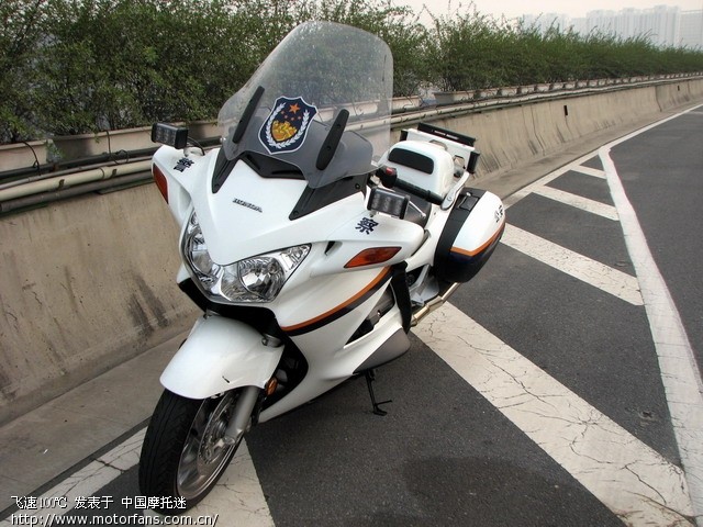 深圳交警刚刚配备上的本田ST1300 ! - 天下大排
