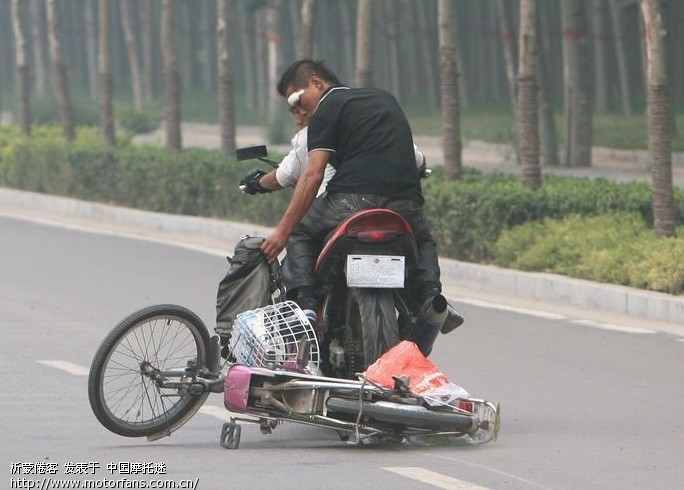 一粒老鼠屎坏了一锅粥--又见骑摩托车抢劫 - 山