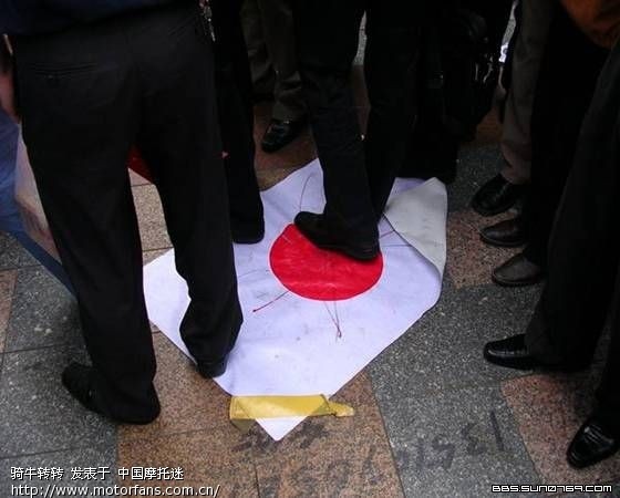 抗日须眉--我不怕河蟹(专辑都抗日了,美女岂让美女仆图片