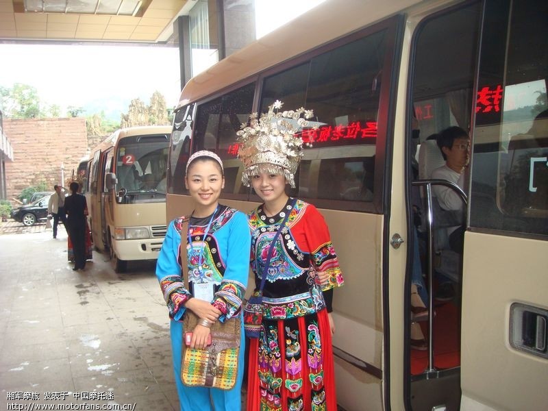 可儿<em>美女当街脱</em>裤子 - <em>湖南</em>摩友交流区 - 摩托车