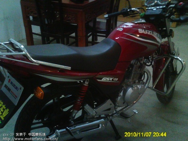 gsx125-3F发动机有敲缸的声音,(轻骑铃木的技