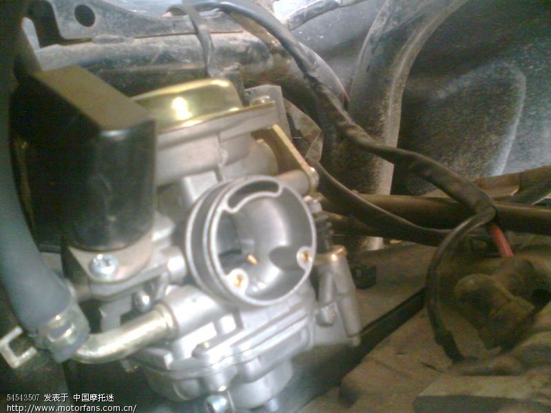 新手!帮忙看下是不是原装的雅马哈福喜的化油