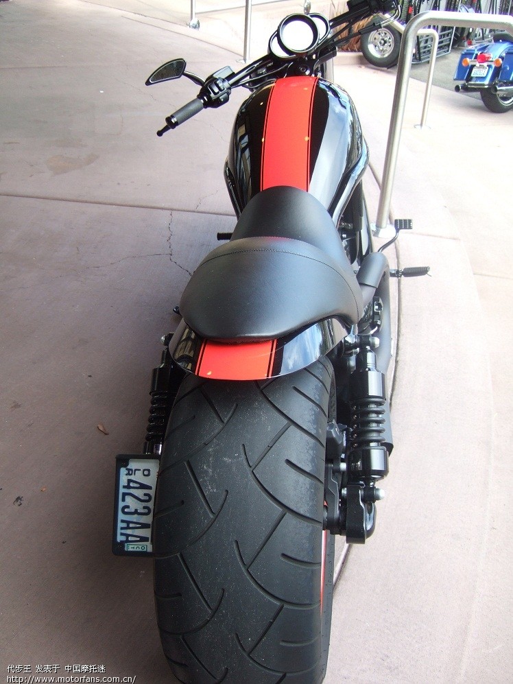 参观了哈雷的4S店,大量图片。#33楼(2010-12