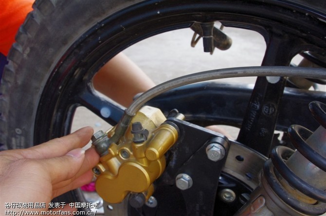 YBR125-G改装后碟刹 - 维修改装 - 摩托车论坛