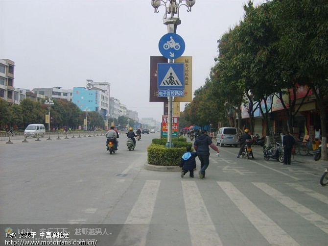 摩旅经广西玉林市须注意摩托车道! - 广东摩友