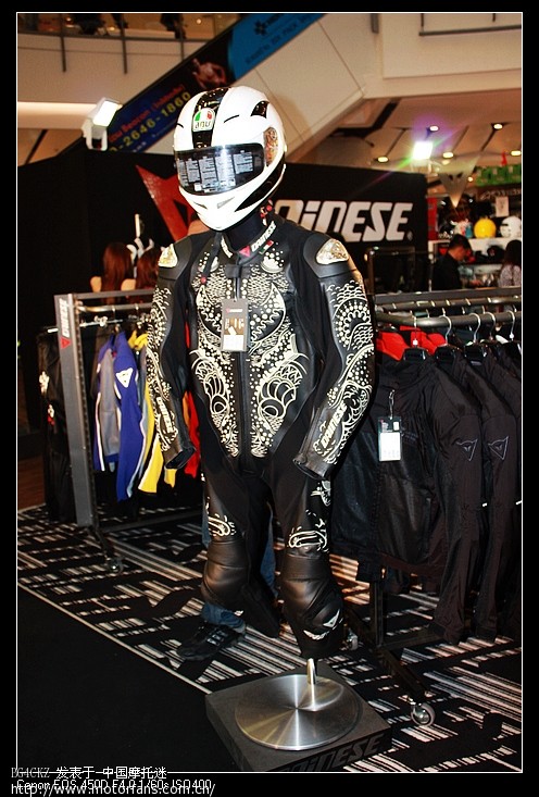 ckz 曼谷 摩托装备 之丹尼斯dainese 车模MM -