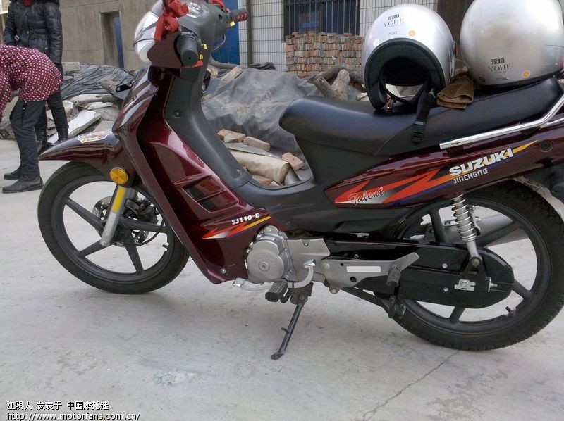 试驾新大洲本田sdh100-41,与金城铃木感觉有差