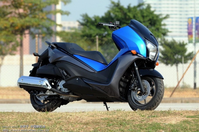 2011款Honda PCX125,喜欢绵羊的进来看看。