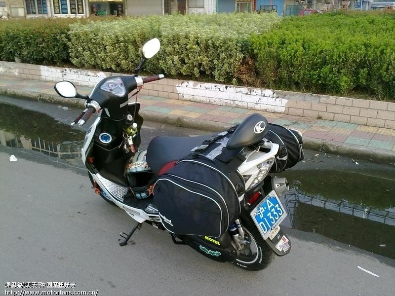 长途摩旅上黄C,市区代步上蓝A~ 全家徐汇区沪