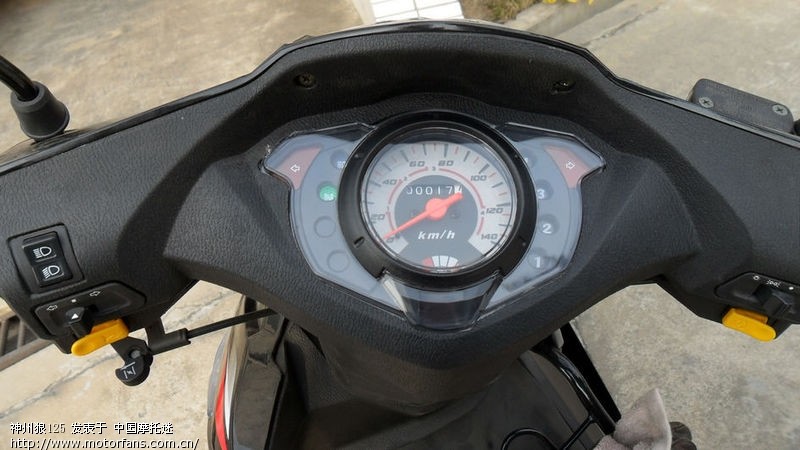 摩托车电瓶充了5个小时的电,第二天就没电了怎