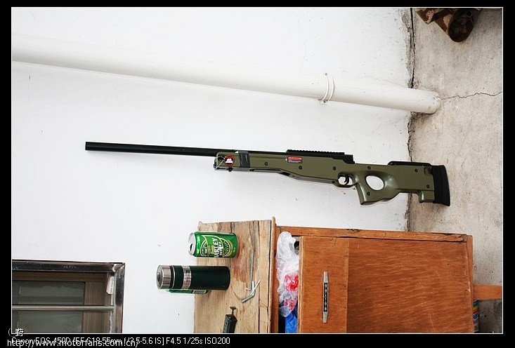 国三钻豹图片。以及垃圾头盔的悲剧 - 摩托车论