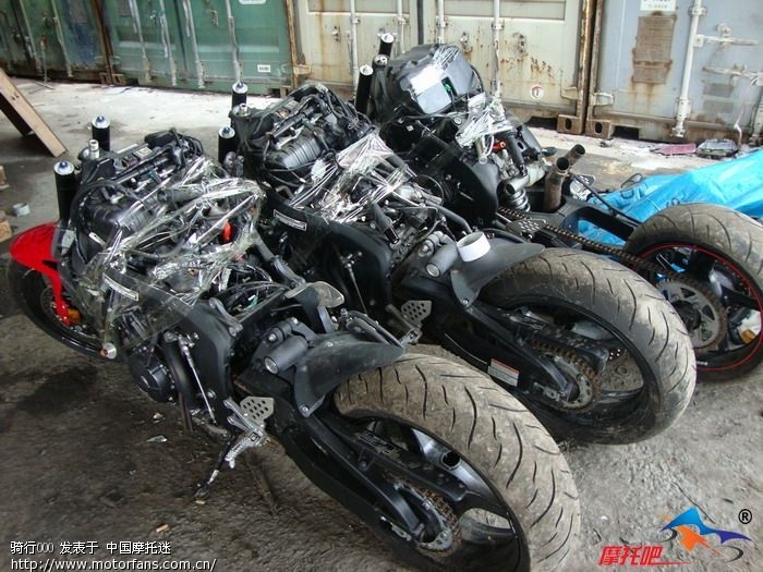 到港,仓库一角,遍地大排! - 天下大排 - 摩托车论