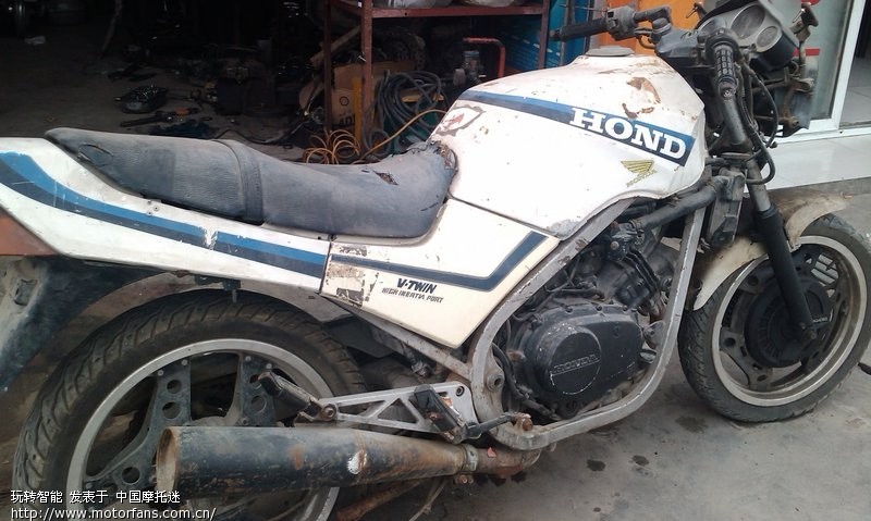 大家看看本田V型双缸什么型号的车?好像250C