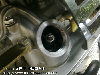 EN125-3亲手调节气门间隙18图,时规链张紧器