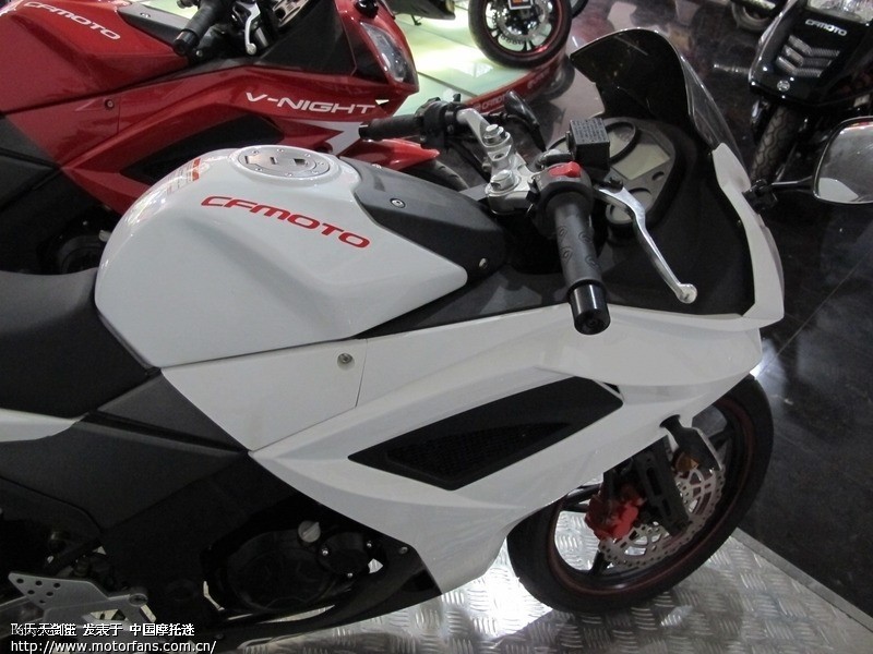 夜猫子150~6挡机电喷最高时速在140爆表. - 摩