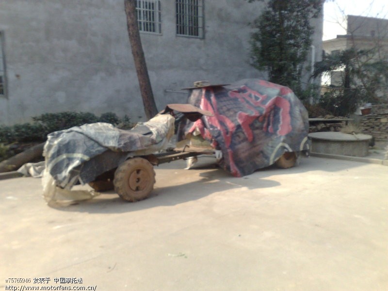 有谁知道手扶拖拉机上的12马力柴油机的排气