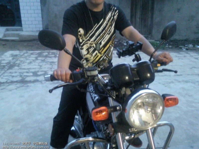 GSX 3c安装导航支架 蓝牙耳机 - 摩托车论坛 -