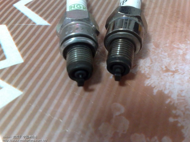 鹰化油器无法调混合比。火花塞上油打不着火 