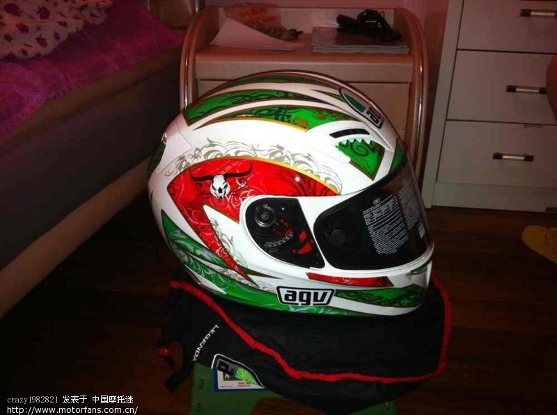 这个agv头盔怎么样朋友家拍下的~~!!! - 上海摩友交流区 - 摩托车论坛 - 中国第一摩托车论坛 - 摩旅进行到底!