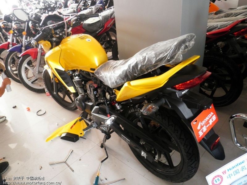 新大洲本田战神150 与 五羊本田幻影150 谁比