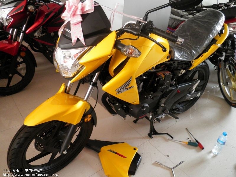 新大洲本田战神150 与 五羊本田幻影150 谁比