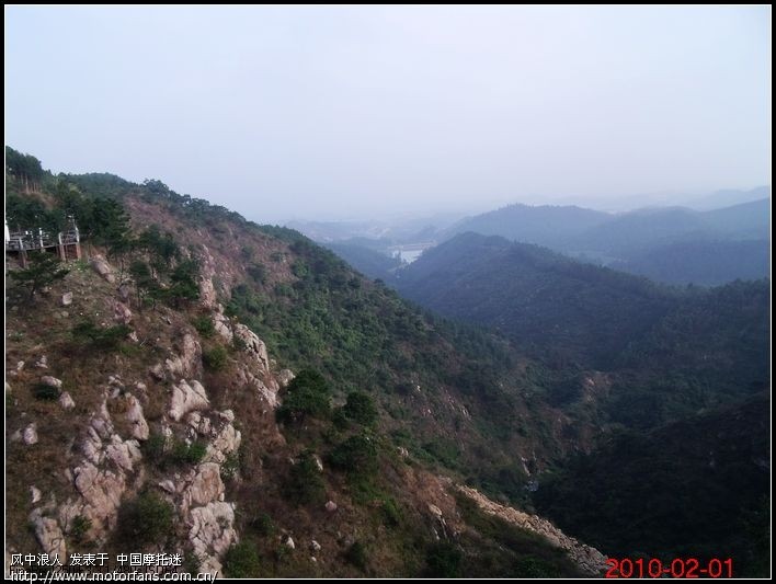 2010\/02\/01 独自参观永恒头盔厂,茶山风光 - 广