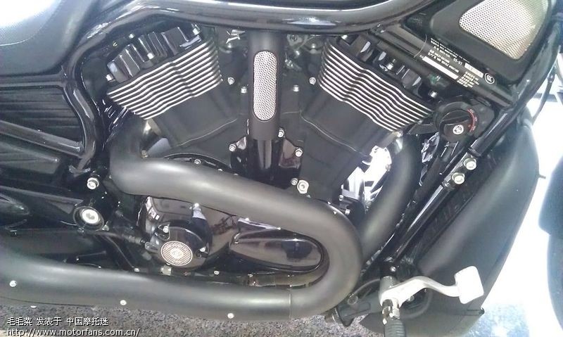 来几张出去拍到的哈雷-戴维森 酷毙了! - 豪爵铃