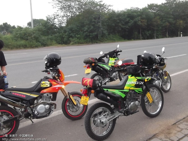 武汉哪里有卖济南轻骑战獒QM150 - 湖北摩友