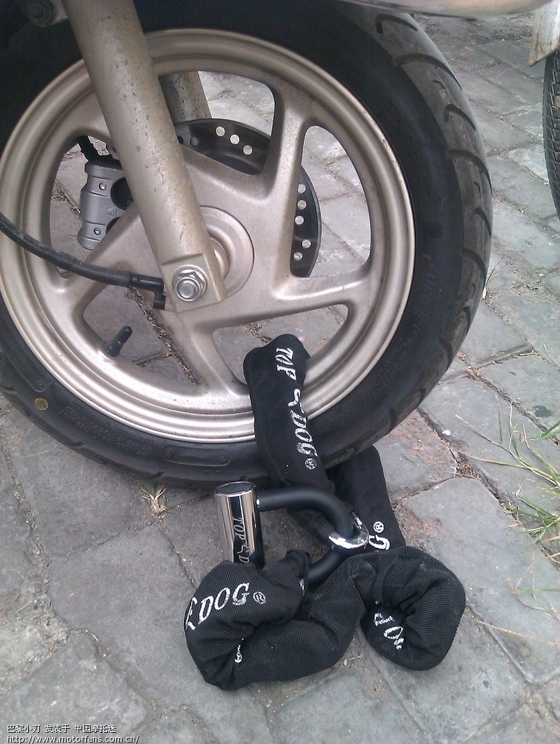 佳颖轮胎防滑性能欠佳 - 踏板论坛 - 摩托车论坛