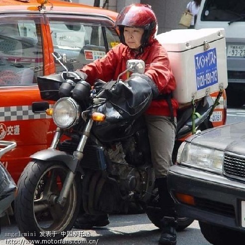 4缸600cc,油耗6个油?8个油?代步的话一年油钱