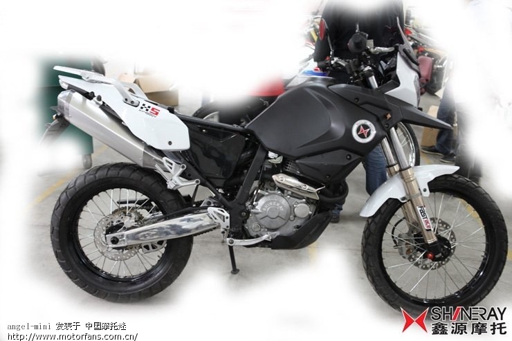 4缸600cc,油耗6个油?8个油?代步的话一年油钱