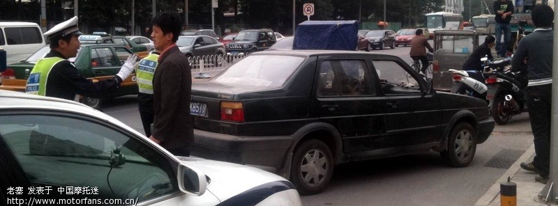 我也弱弱的问下,有驾照,如果骑无牌车,JC会怎样