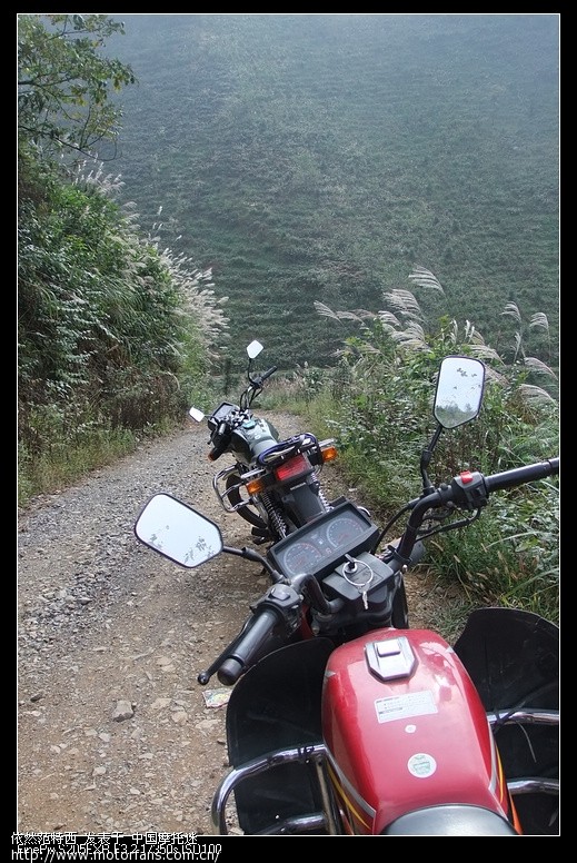 《CBX150--游走山区》 - 新大洲本田 - 摩托车